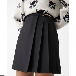 & Other Stories Black Pleated Mini Skirt w/ Gold Hardware | Size 10